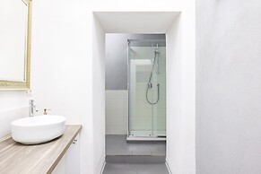 O Panaro Lucky Flat by NapoliApartments
