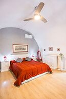 O Panaro Lucky Flat by NapoliApartments