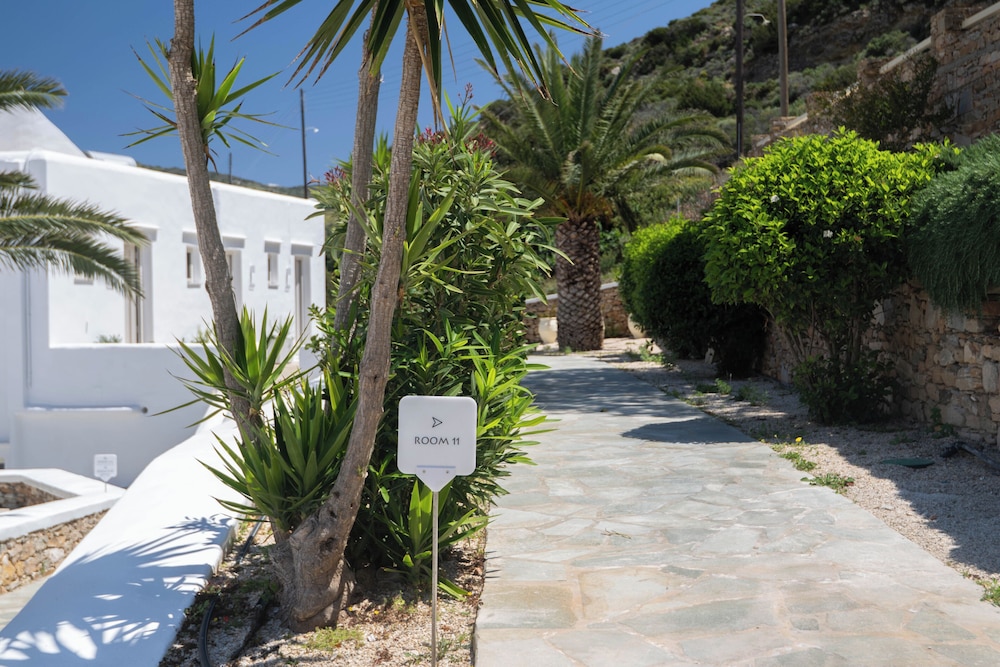 Lithos Suites