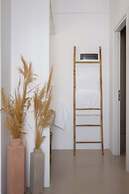 Lithos Suites