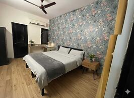 Hotel Viraj Residency