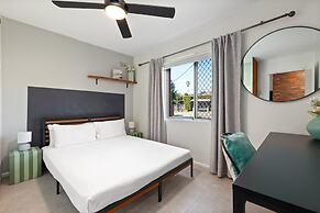 Easy Beach Access From Tranquil Retreat