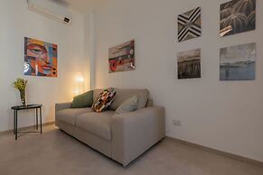 Tripoli White Home by Wonderful Italy