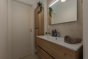 Tripoli White Home by Wonderful Italy