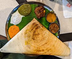 Nilgiris Inn