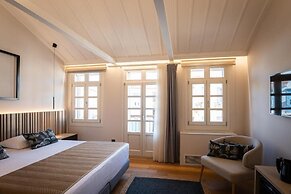 Navria Hotel