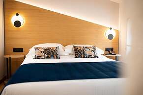 Navria Hotel