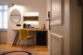 Navria Hotel