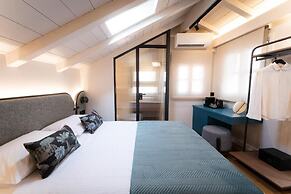 Navria Hotel