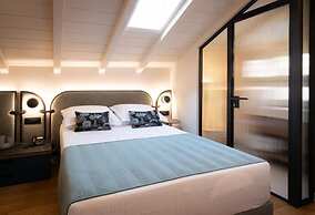 Navria Hotel