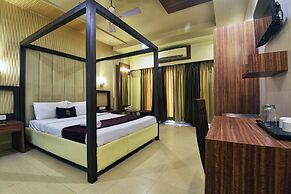 Glitz Hotels Devanshi Inn