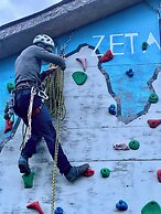 Zeta Camping