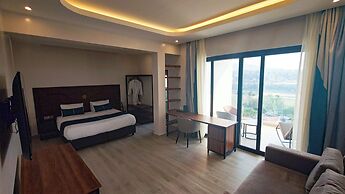 Akira Hotel