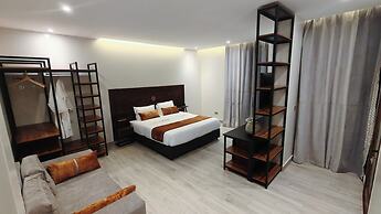 Akira Hotel