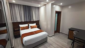 Akira Hotel