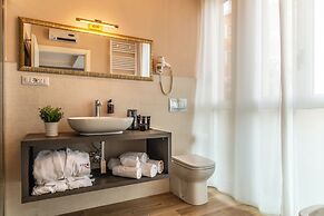 4 Star Suite SPA