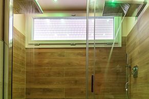 4 Star Suite SPA
