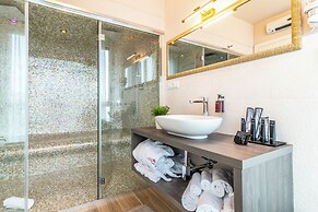4 Star Suite SPA