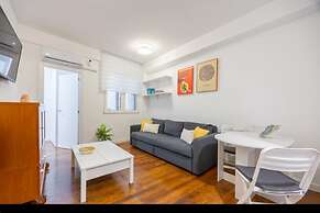 Stay in La Latina Stylish Apartment for Work and Study