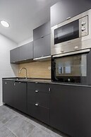 Stay in La Latina Stylish Apartment for Work and Study
