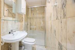 Cozy Apartment in La Latina Perfect for Work or Study