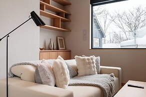 V Residence by H2 Life