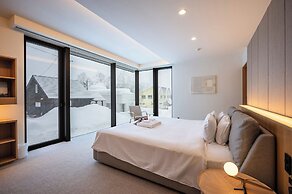 V Residence by H2 Life