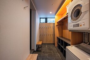 V Residence by H2 Life