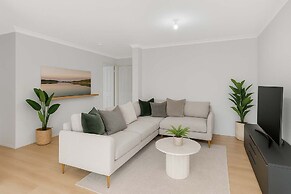Stylish Queens Park Stay