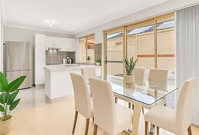 Stylish Queens Park Stay