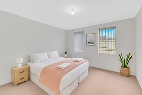 Stylish Queens Park Stay