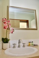 Green Gables Motel