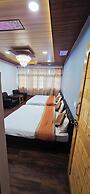 D Royal Ladakh Hotel and Restaurant