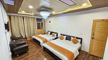D Royal Ladakh Hotel and Restaurant