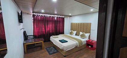 D Royal Ladakh Hotel and Restaurant