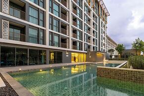 1BR with Pool Gym Great Location C246