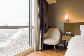 Hotel Residences at Acqua
