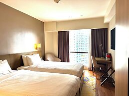 Hotel Residences at Acqua