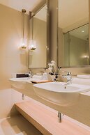 Hotel Residences at Acqua
