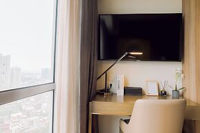 Hotel Residences at Acqua