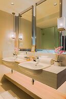 Hotel Residences at Acqua
