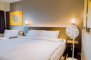 Hotel Residences at Acqua