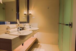 Hotel Residences at Acqua