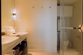 Hotel Residences at Acqua