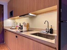 Hotel Residences at Acqua