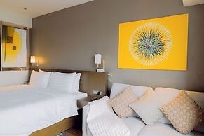 Hotel Residences at Acqua