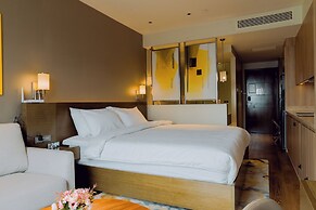 Hotel Residences at Acqua