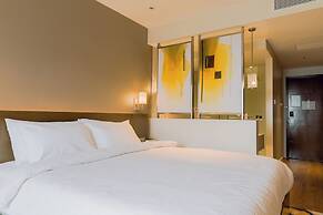 Hotel Residences at Acqua
