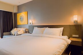 Hotel Residences at Acqua