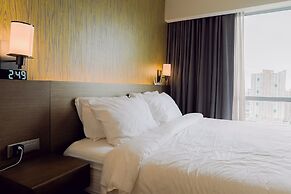 Hotel Residences at Acqua